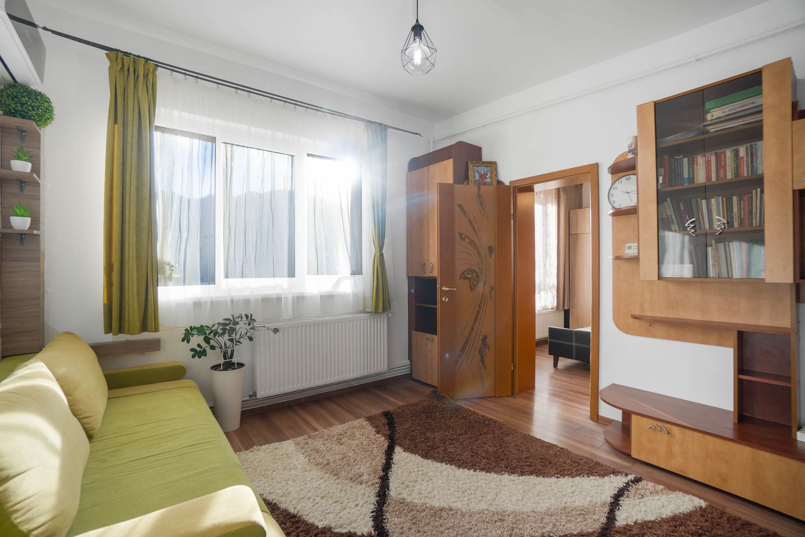 Studio modern de vanzare | Renovat in 2024 | COMISION 0% - Poză 2