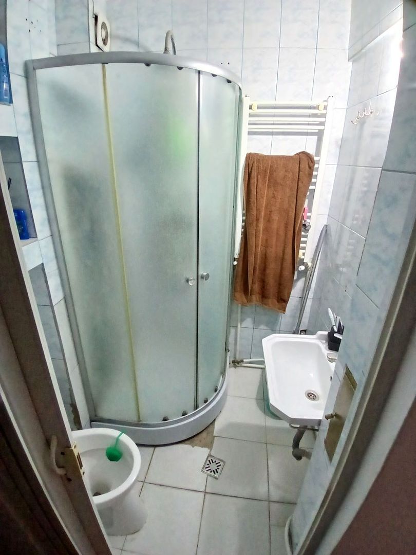 Apartament 2 camere Tecuci etaj 1 – zonă centrală - Poză 5