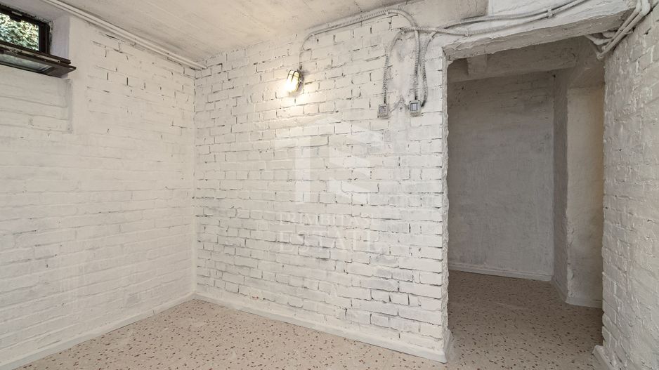 Piata Muncii - Decebal, casa 87 mp totali, 179 mp curte libera, - Poză 33