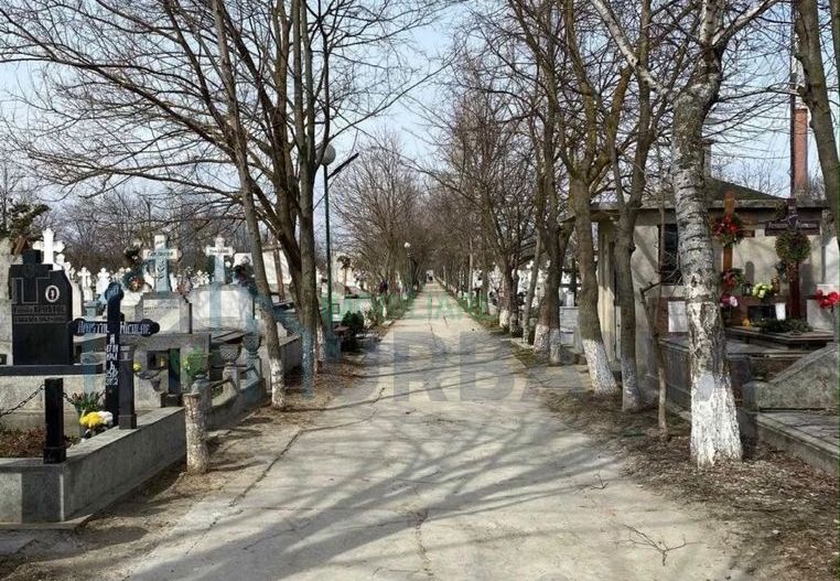 Loc de veci în Cimitirul Sf. Vasile, zona centrală - Iași - Poză 1