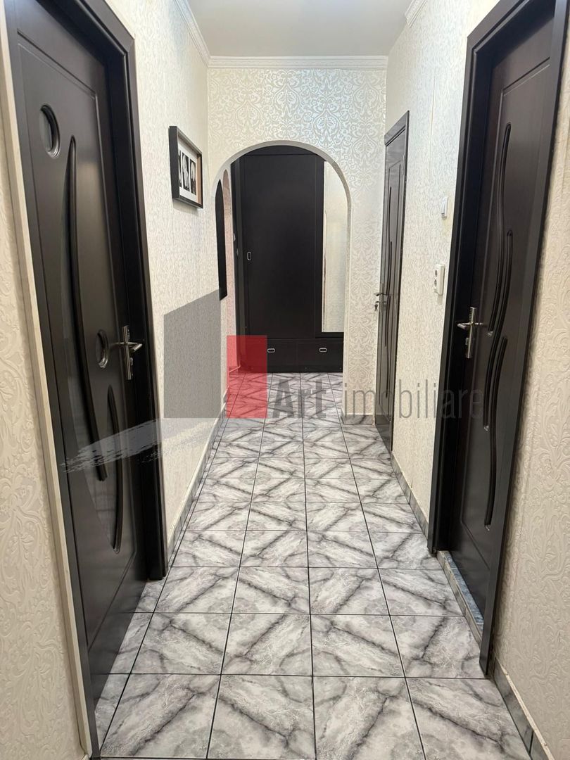 Apartament 2 camere Moinesti - Poză 5