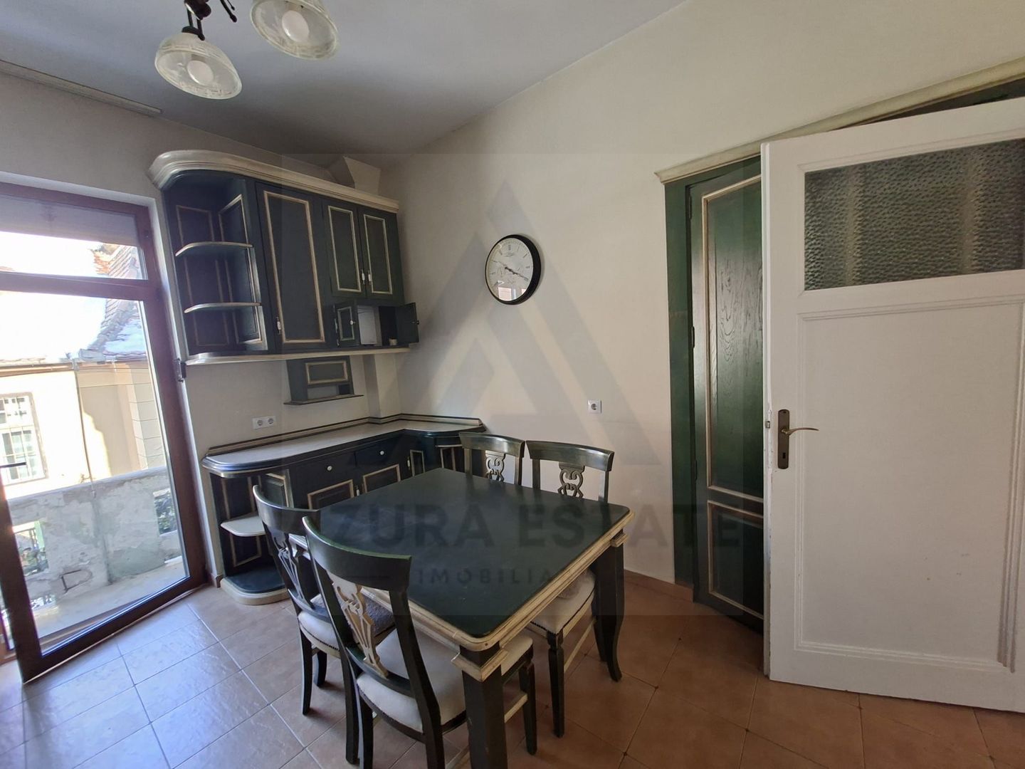 Apartament modern 3 camere curte individuala pe Bulevardul Victoriei - Poză 12