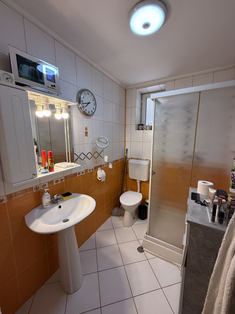 Vila P+1 cu terasă 255 mp + garaj 22,5 mp si teren 417 mp-Berceni ! - Poză 25