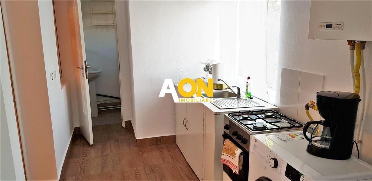 Casa de inchiriat, 2 camere, 250 mp teren, curte comuna, zona Centru - Poză 6