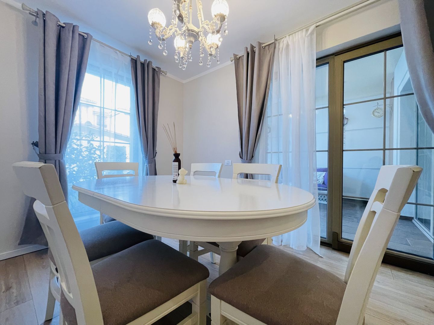 OFERTA INCHIRIATA - Casuta cu suflet, langa Padure | Segmentul Premium - Poză 2