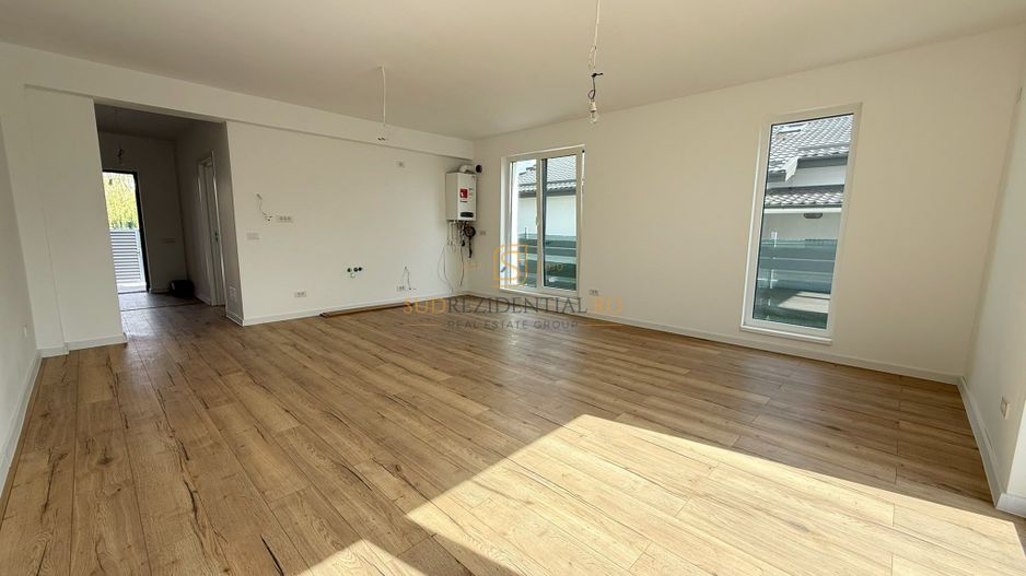 Casa 4 camere - curte 450 mp, str. Zanelor, Comuna Berceni, Ilfov - Poză 4