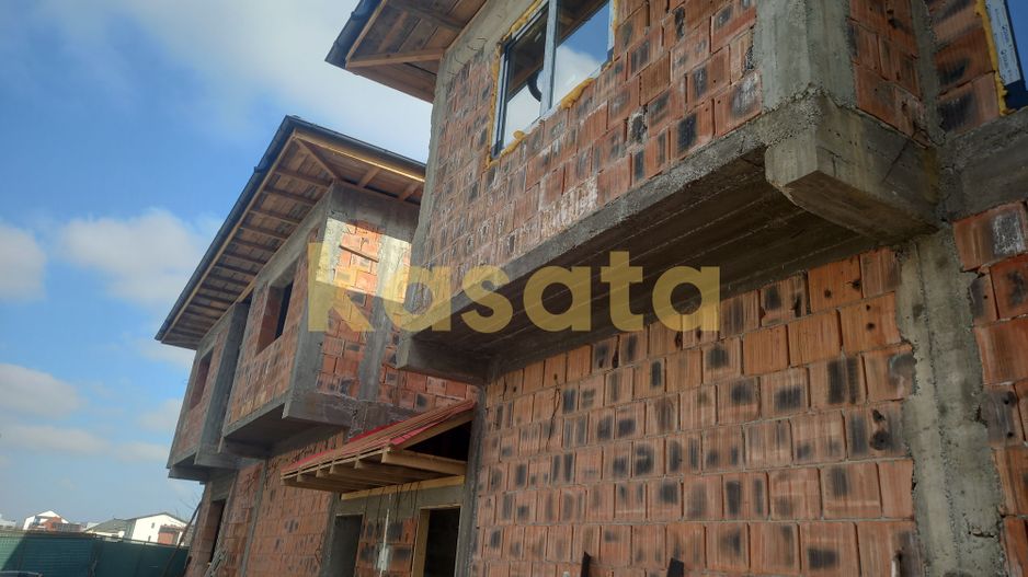 Vilă 4 camere Diamantului | Curte 250 mp, pompă căldură - Poză 7