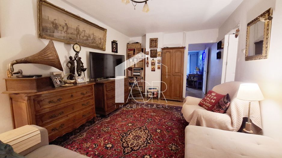 Apartament cu 2 camere, semidecomandat, zona Paltinis - Poză 1