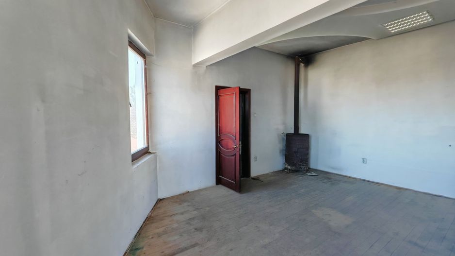 Cladire P+4 Rasnov- Central, IDEAL INVESTITIE. - Poză 10