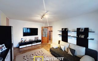 De vanzare apartament 3 camere/ Aradul Nou - Poză 2