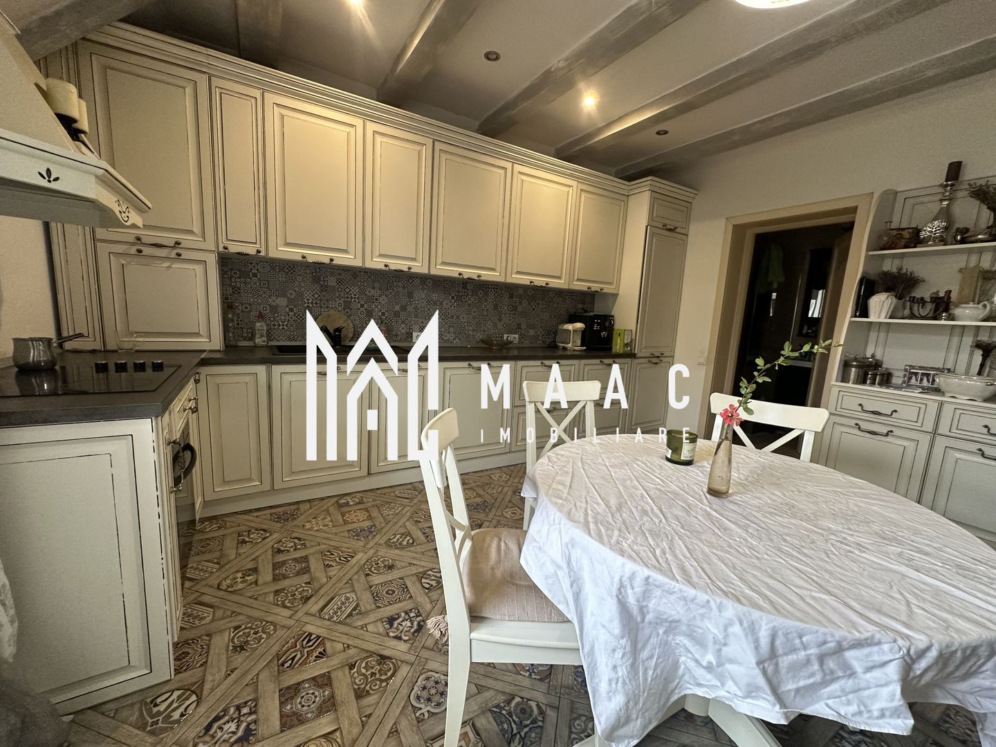 Apartament La Casă | 4 Camere | 120 MPU | Bulevardul Victoriei - Poză 6