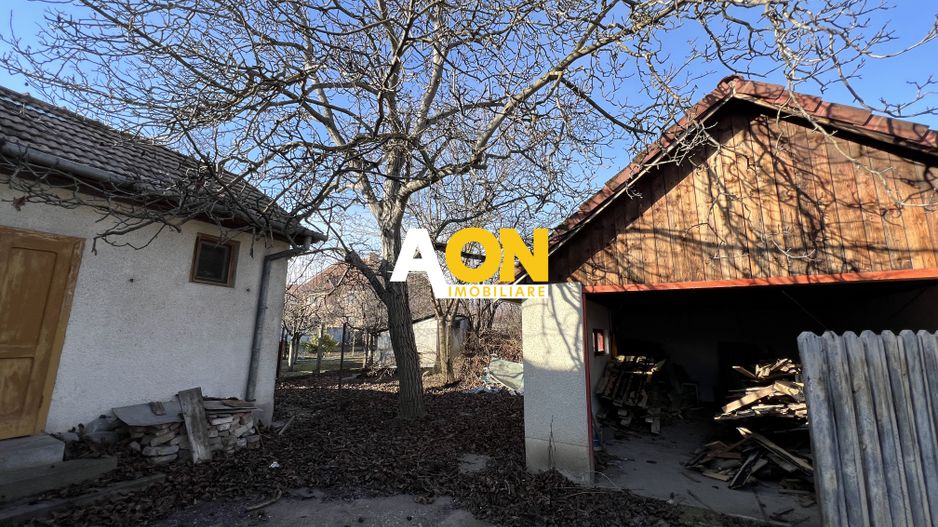 Casa de vanzare pretabila birouri/salon/spatiu comercial, 748MP - Poză 2