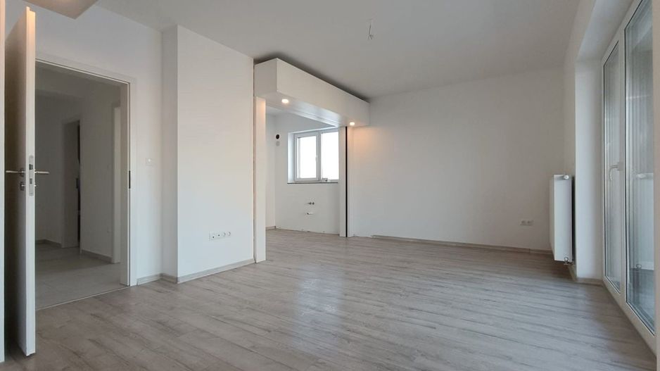Oferim spre vanzare apartament 2 camere modern cu pereti retractabili - Poză 1