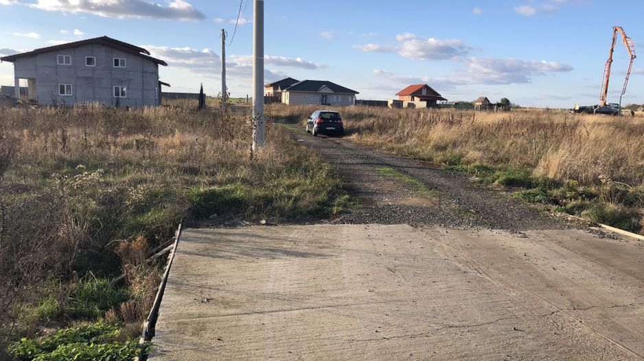 Teren Covaci-770-1540 mp la asfalt - Poză 2