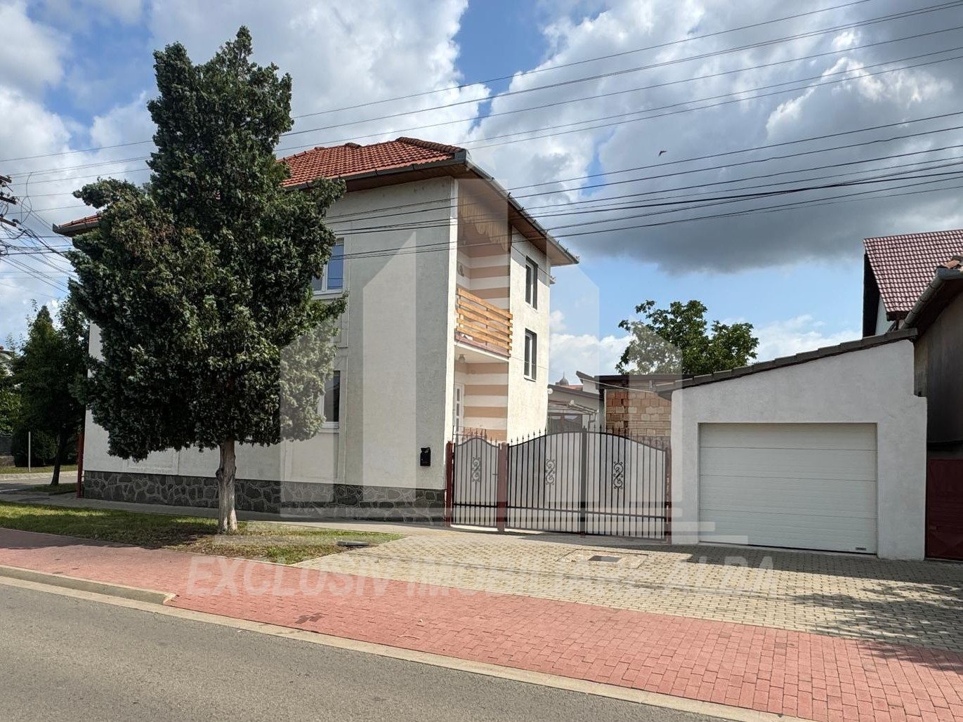 Casa individuala | 120 mp | 190 mp teren | Cetate - Poză 1