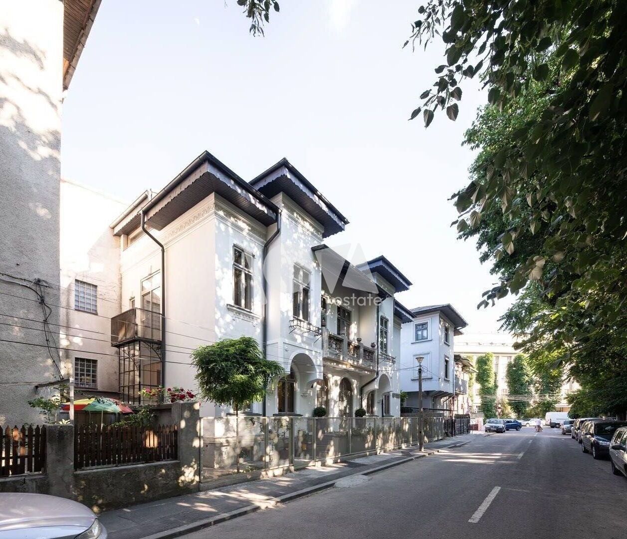 De închiriat: parter  4 camere - premium - Vilă - Cotroceni - Poză 1