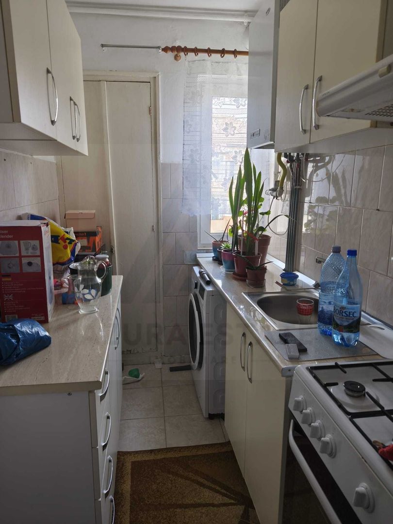 Apartament 2 camere 37 mp utili zona Cedonia - Poză 1