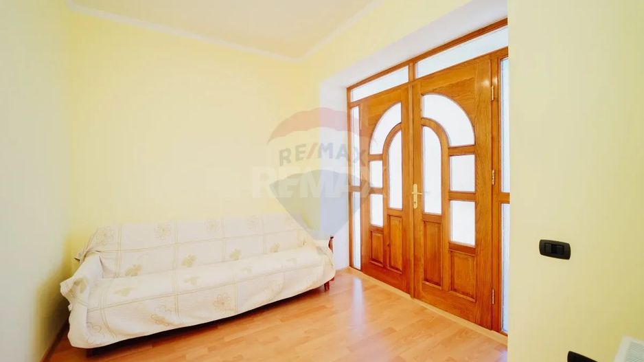 De Vinzare Casa în 2 nivele or. Orhei, - Poză 29
