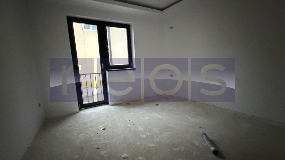 VANZARE- VILA  S+P+1+2+M | ZONA MALL -  VITAN - Poză 4