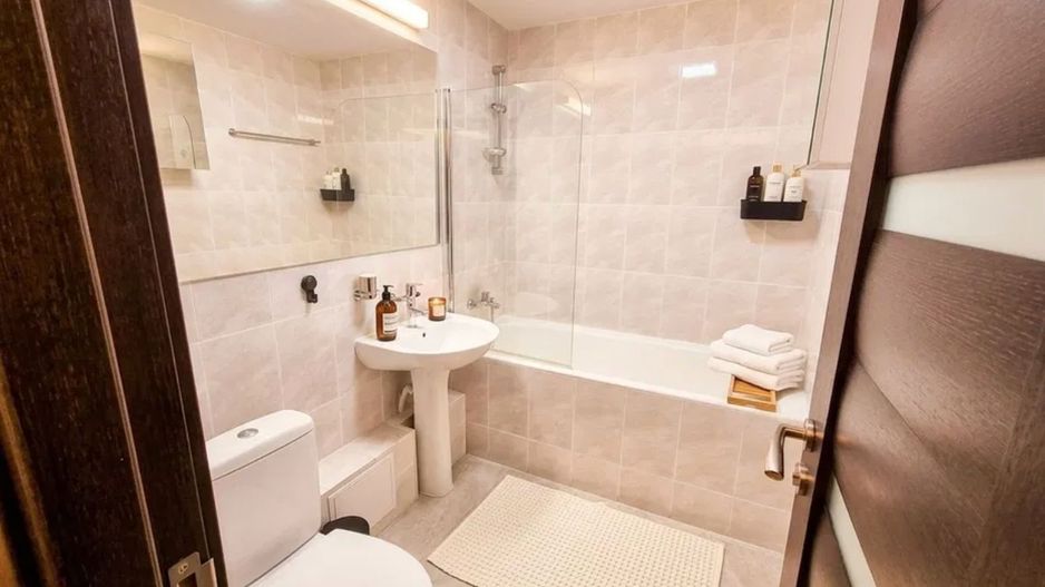 AP. 2 CAMERE EROILOR - 63 MP, BUCATARIE INCHISA, MOBILAT/UTILAT MODERN - Poză 5