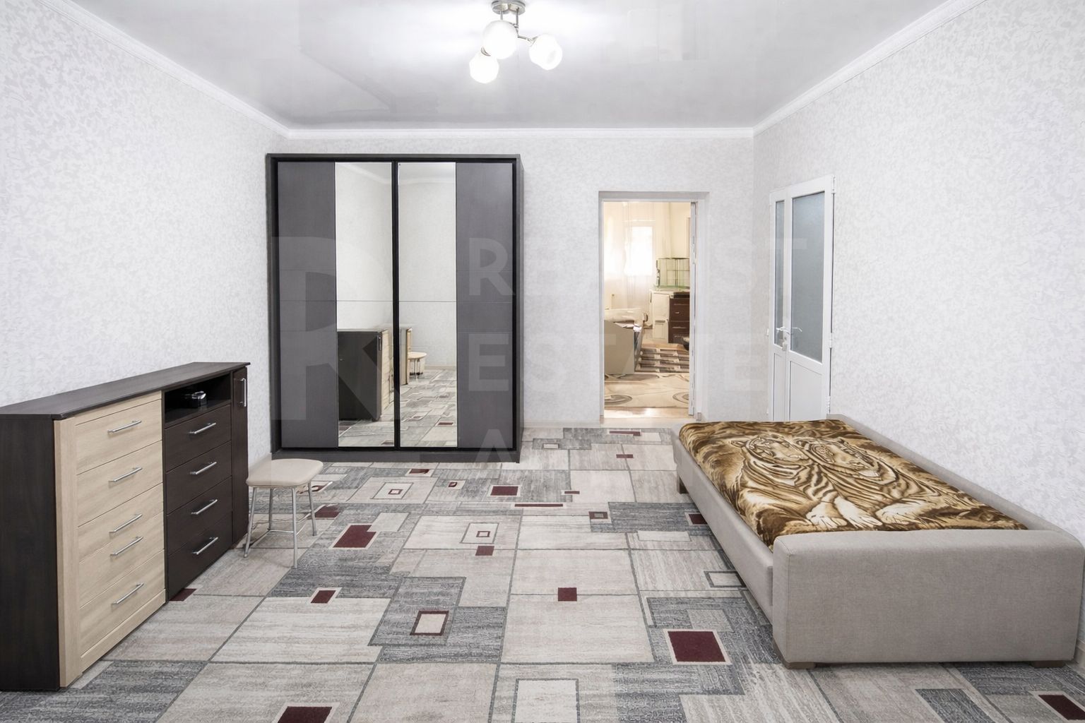 Vânzare, apartament, o cameră, str. Visarion Puiu, Bălți - Poză 3