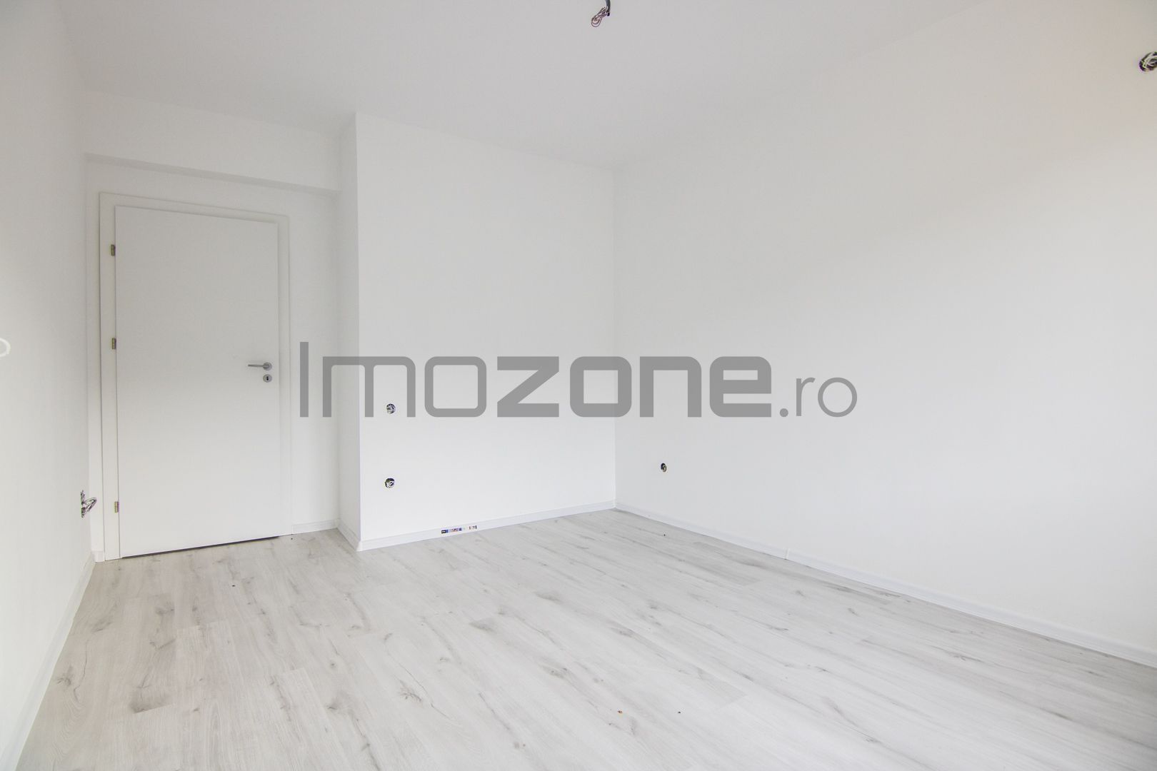 3 Camere, Bloc Finalizat, 100mp, Bucatarie 14mp, Doua Bai,  Centrala,  NOU - Poză 12