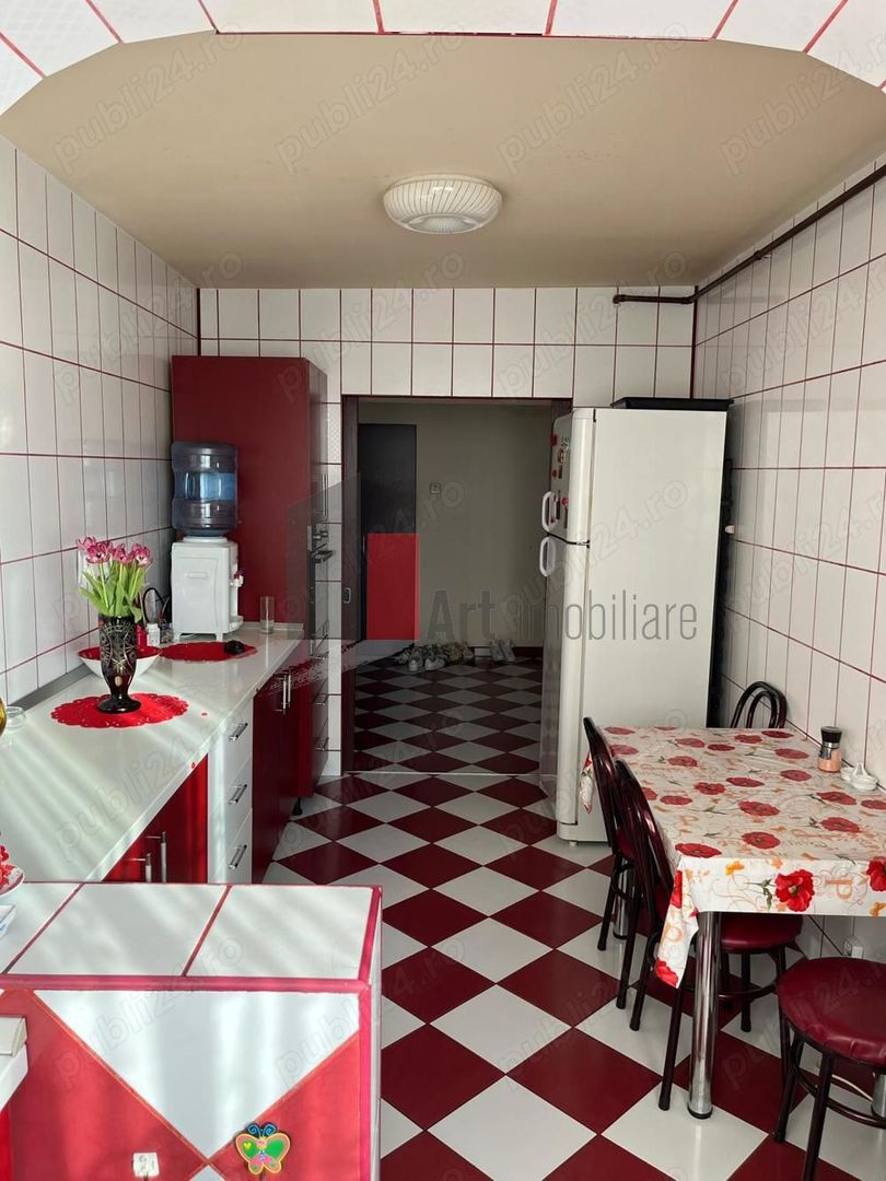 Vânzare apartament 4 camere Apărătorii Patriei - Șos. Berceni - Poză 7