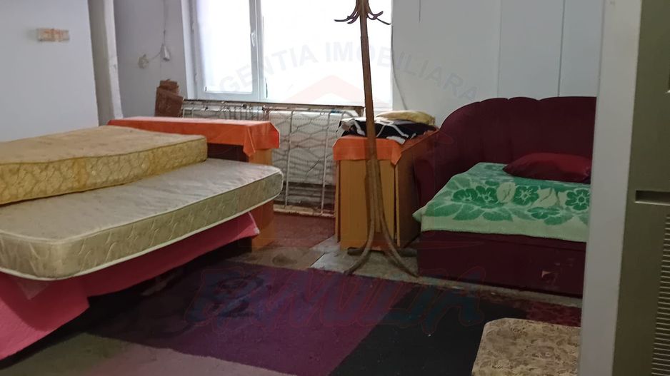 PROPRIETATE P+P1 CU 10 CAMERE – DE ÎNCHIRIAT SAU DE VÂNZARE - Poză 11