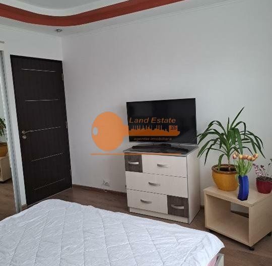 4 camere 13 septembrie - 1988 - Poză 5