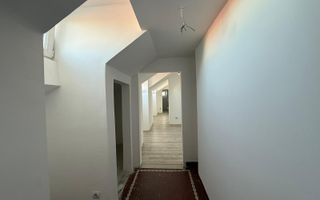 VANZARE 2 CAMERE | MANSARDA | 40 MP | NOU RENOVAT | LOC PARCARE | - Poză 4