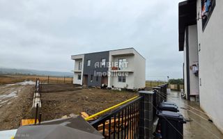 VILĂ tip duplex P+1E și teren 335 mp, zona KAUFLAND; - Poză 2