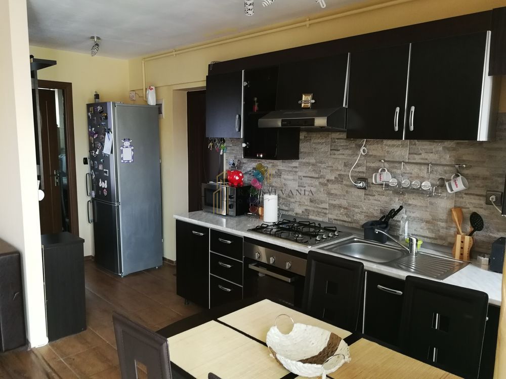 Apartament 2 camere, zona Valea Aurie - Poză 3