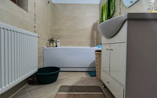 Casa de vânzare în Malu cu Flori- liniște, natura și aer curat! - Poză 20