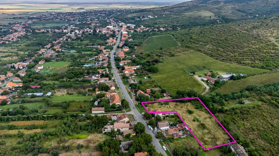 Teren de vis în Ghioroc! Stațiunea supranumită ”Litoralul Vestului” - Poză 4