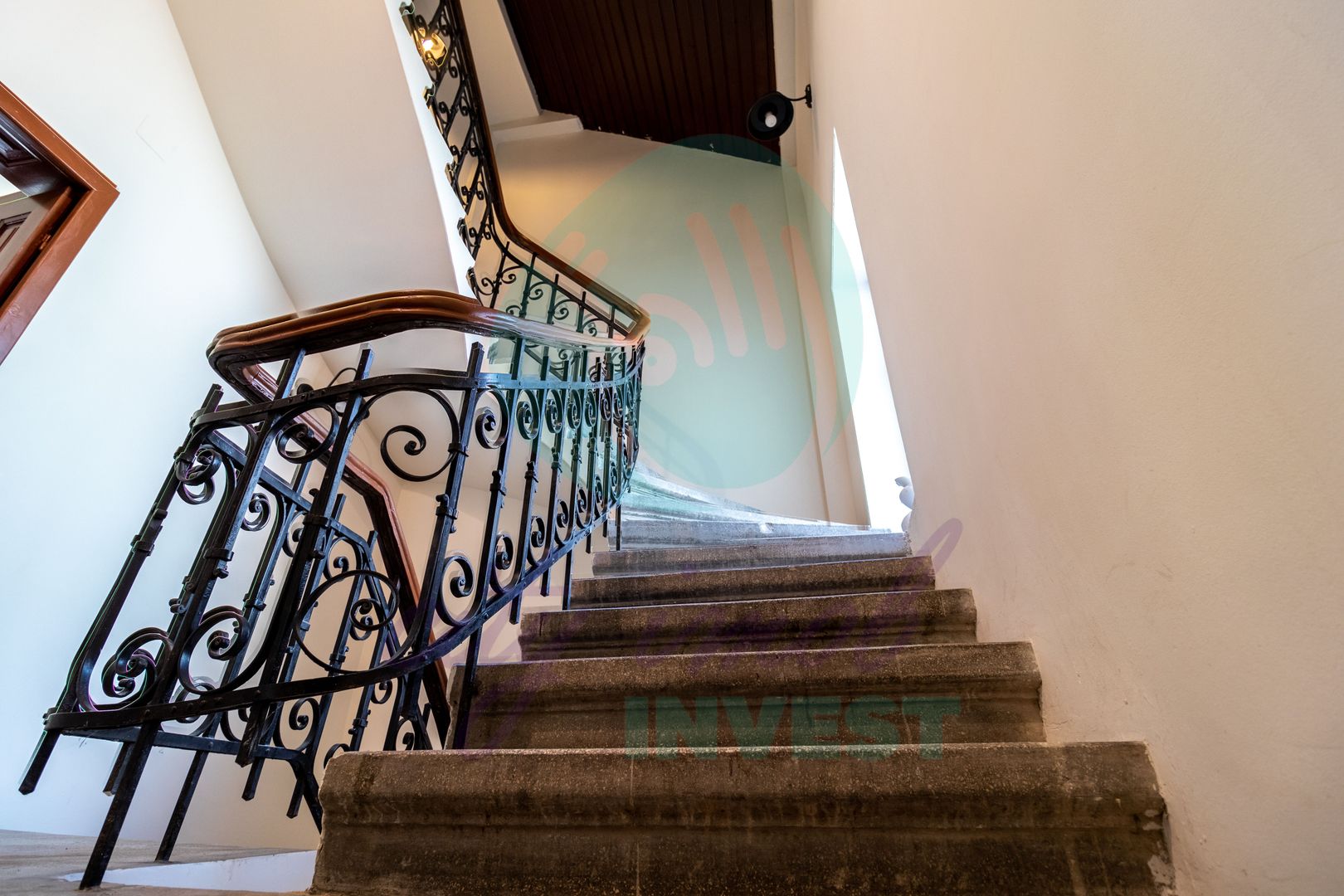 Vila interbelica AIRBNB "la cheie" - Poză 21