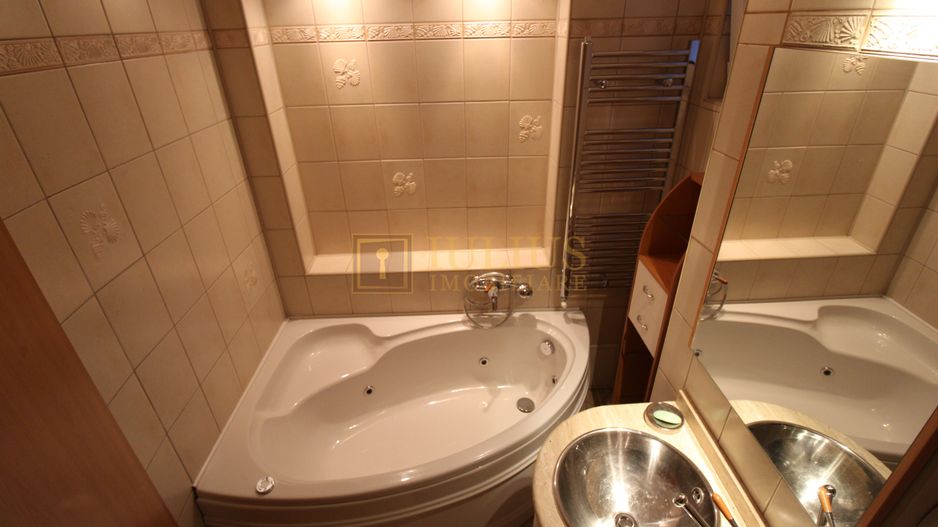 3 dormitoare , central , vedere panoramica parcul Botanic - Poză 14