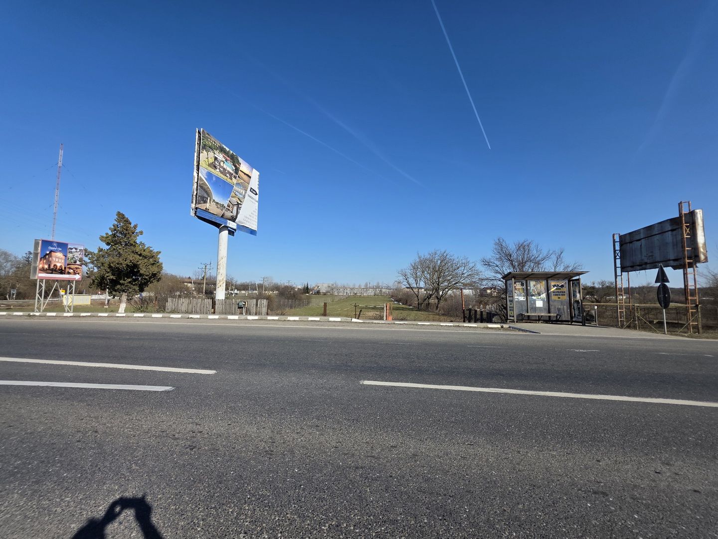 Snagov Plaza - 5000 mp intravilan, 28 ml  deschidere la DN1 - Poză 3