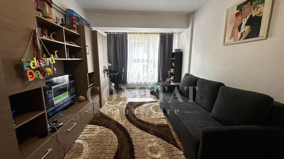 Apartament la etaj intermediar | Loc de parcare | Zona Str Teilor - Poză 2