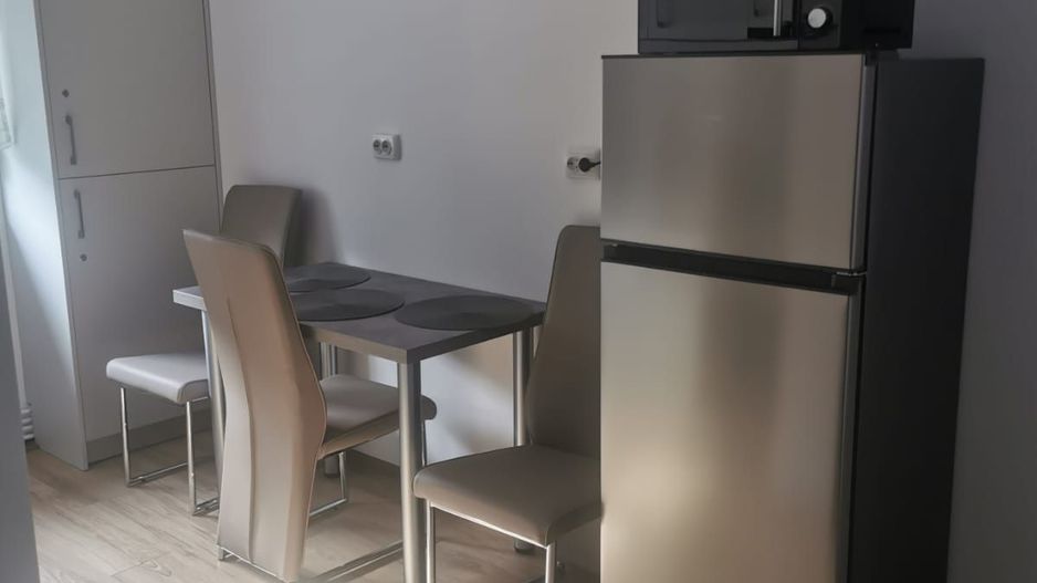 Ag EUROPA vinde ap 2 cam. RENOVAT 54mp etajul 2 în Micro 16. - Poză 7