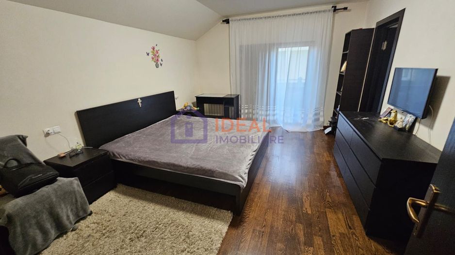 Casa Mobiltata-Utilata cu 4 camere,  pe Pictor Brana - Poză 13