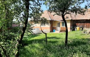 Casă si teren de vanzare in Rediu