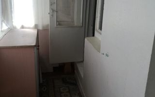 De vanzare apartament cu 2 camere semidecomandate, Mazepa 1, etaj 2, 65.000 - Poză 3