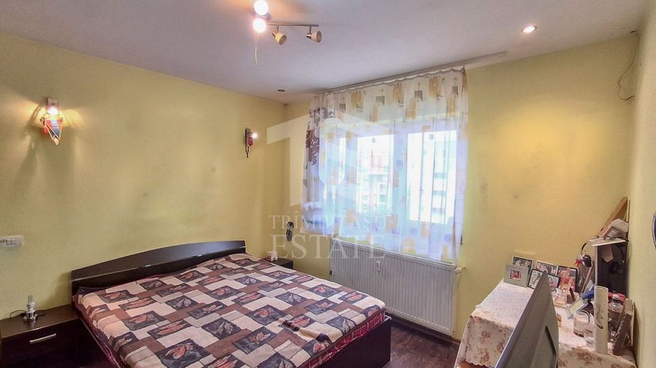 De Vanzare Apartament cu  3 camere  zona Mall Vitan - Poză 4