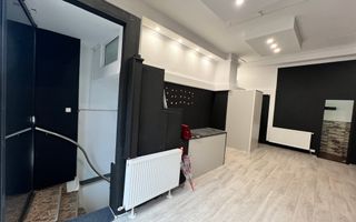 Spațiu comercial central de închiriat - Poză 2