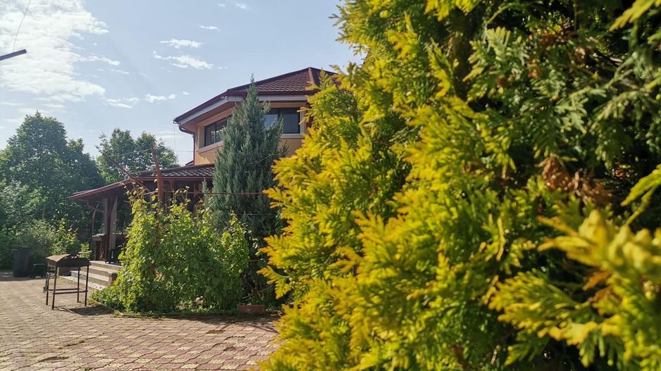 Vilă de lux mobilata/utilata cu terasa+foisor, garaj,gradina si livada - Poză 18