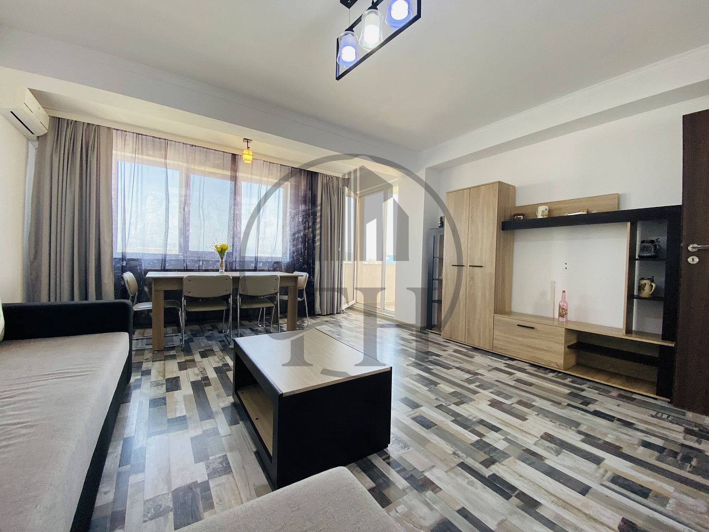 SOLD / VANDUT Apartament cu 2 camere de vânzare în zona Nord - Poză 2