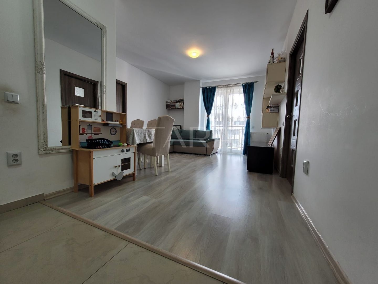 Apartament 3 camere, 58 mp + 2 balcoane, Iris - Poză 3
