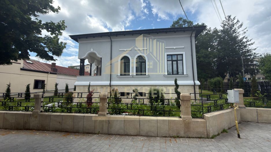 CASA OLARU – Un Secol de Istorie, Restaurat la Standardele Anului 2026 CAMPULUNG ARGEȘ - Poză 3