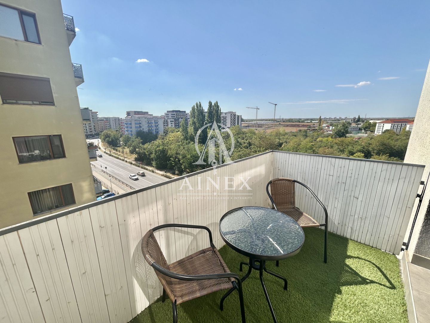 OCAZIE  Apartament cu 3 camere  Calea Aradului - Poză 1