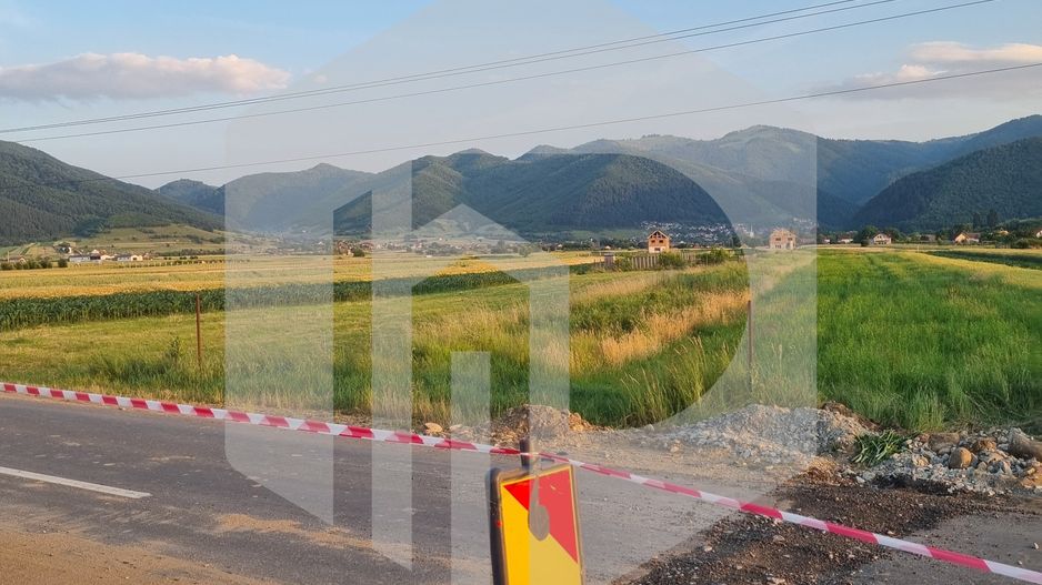 Teren Gura Râului-Orlat-1782 MP-2 fronturi-Utilitatile la 30 ml - Poză 5